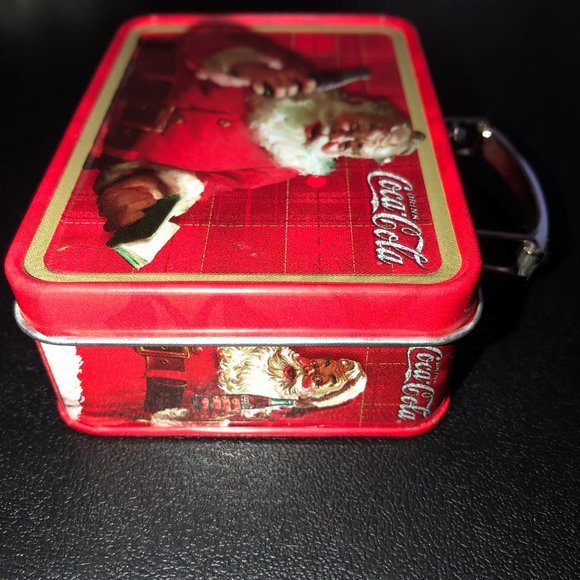 Coca-cola Tin tray and miniature box tin (Bundle) - Picture 7 of 8